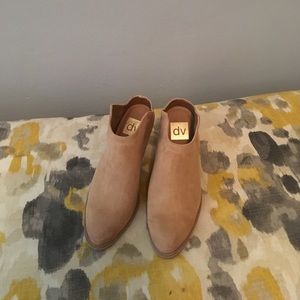 Dolce Vita Beige booties